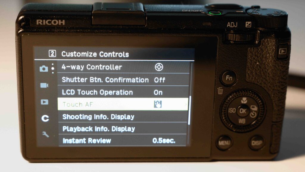 Ricoh GRIIIx: Focus modes explained